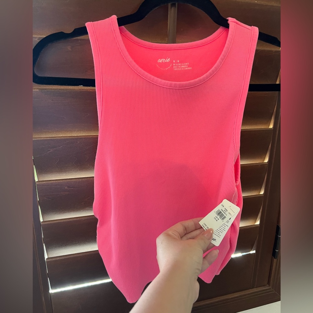 Brand new aerie top size M stretchy